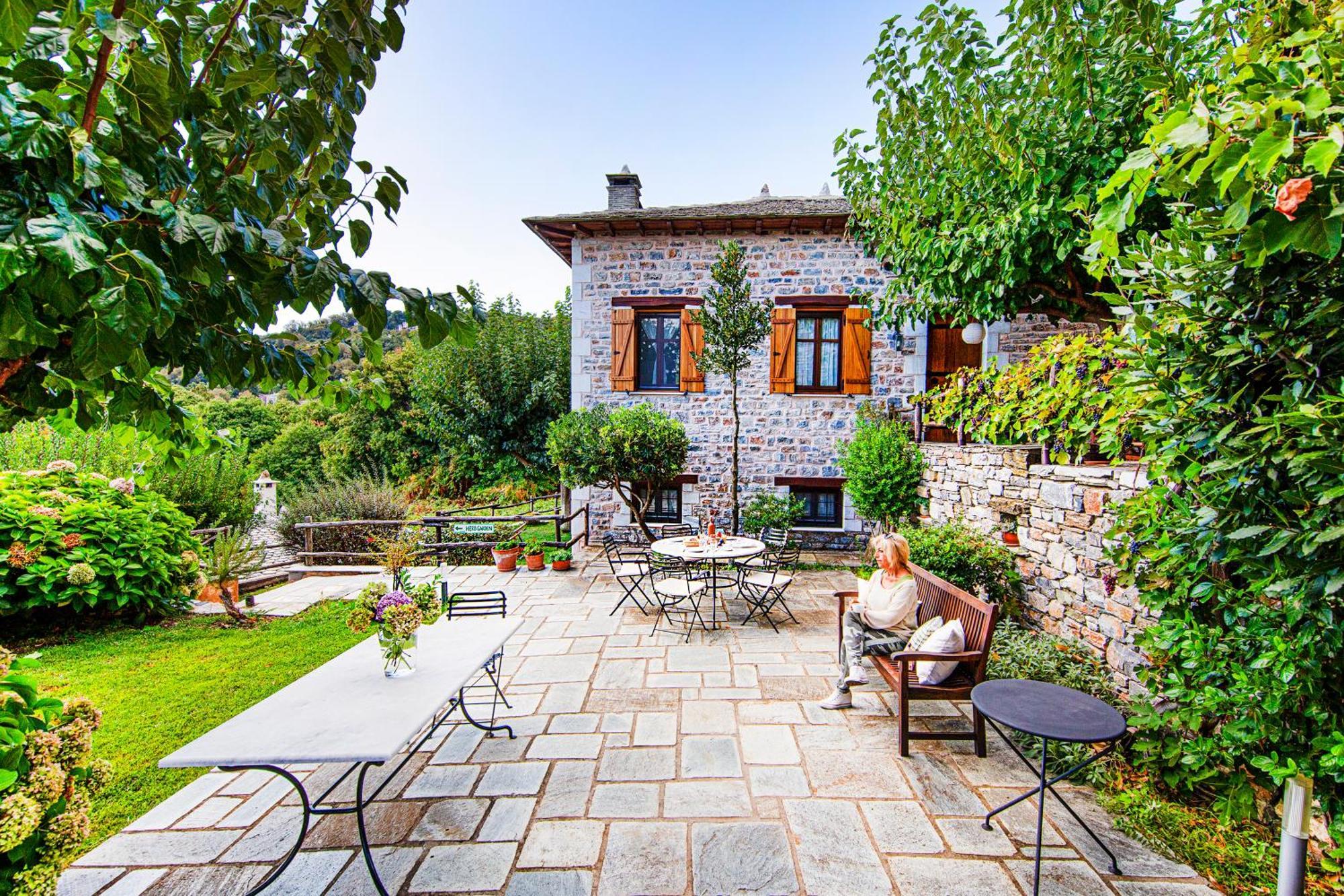 Amanita Boutique Hotel Tsagarada Exterior photo